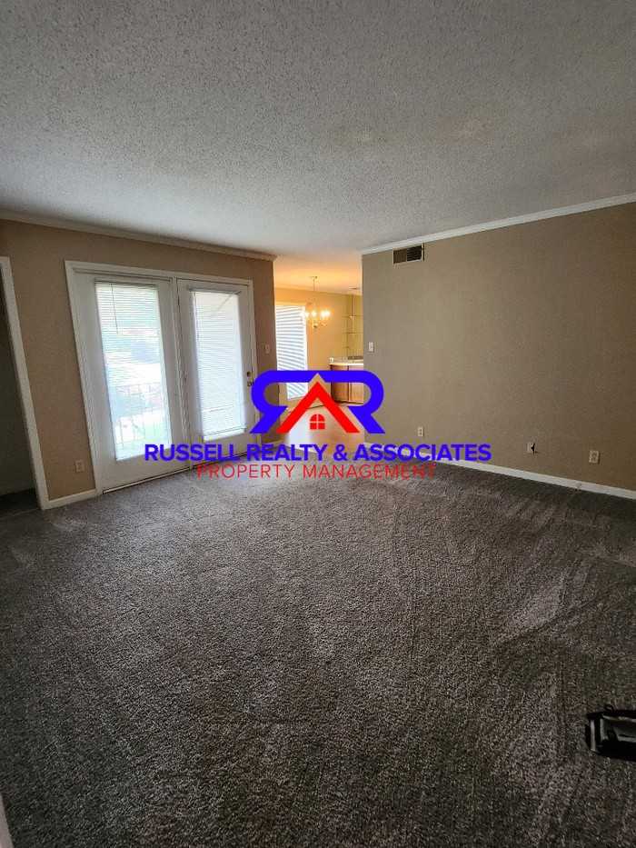 3021 Chase Ln #3021 - Photo 2 of 10