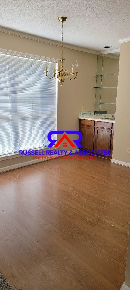 3021 Chase Ln #3021 - Photo 3 of 10