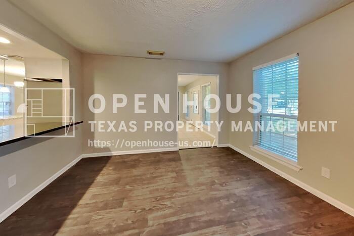 46 Berryfrost Ln - Photo 2 of 30