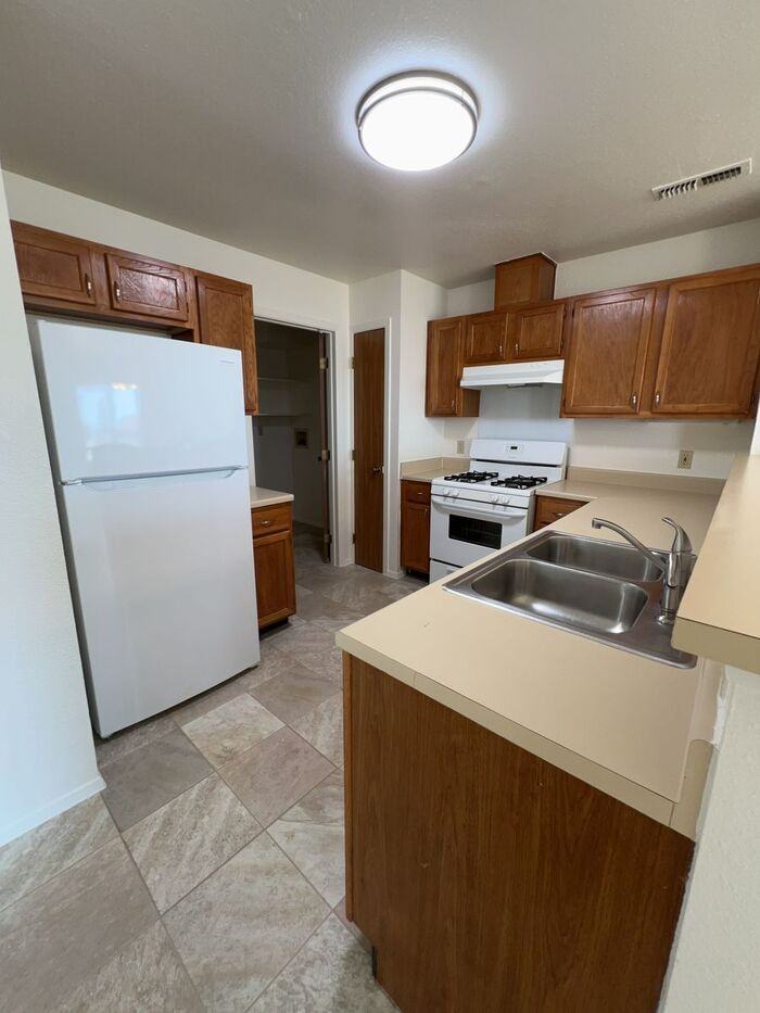 1192 Dakota Dr - Photo 2 of 6
