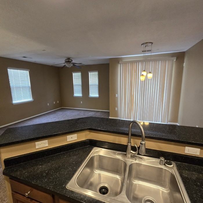 601 Menaul Blvd Ne #4206 - Photo 7 of 25