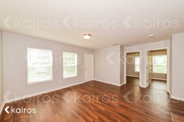 433 Church Ave Nw - Photo 4 of 17