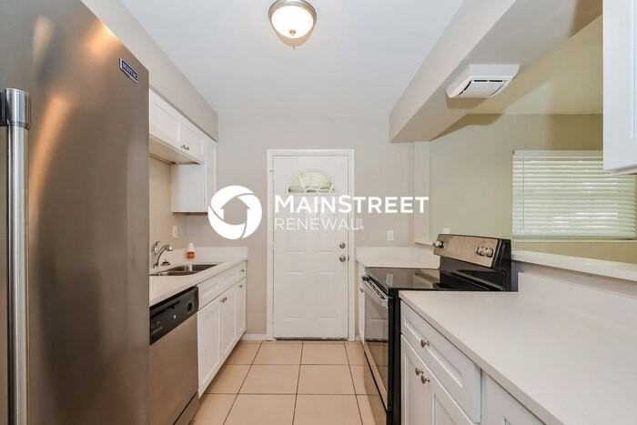 3211 21st Avenue Dr W - Photo 5 of 16