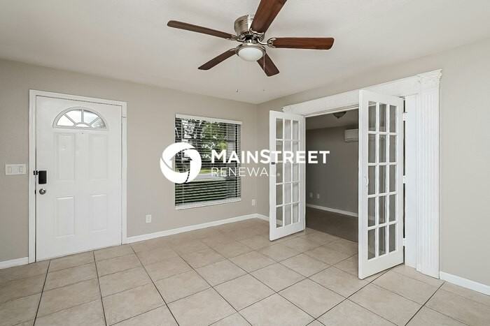 4317 W Bay Ave - Photo 2 of 16