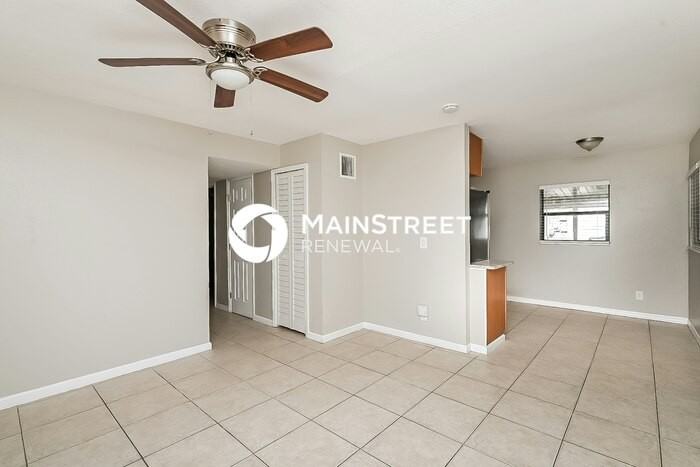 4317 W Bay Ave - Photo 5 of 16