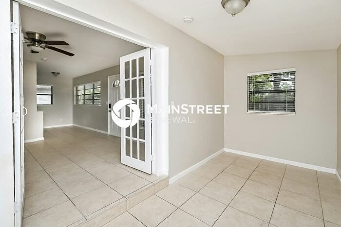 4317 W Bay Ave - Photo 7 of 16