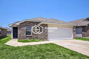 featured image of 423 Shorty St