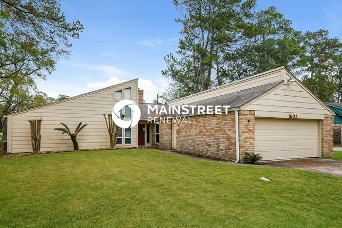 1602 Chestnut Ridge Rd - Photo 3 of 16