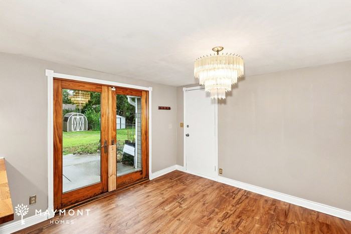 7227 Oakland Ave - Photo 7 of 14