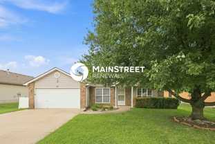 310 E Elm St - Photo 1 of 1