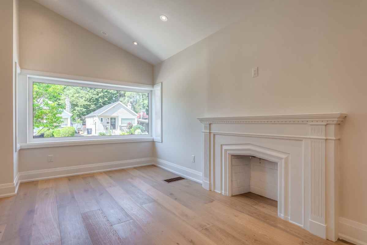 29 Hutton Ave - Photo 4 of 32