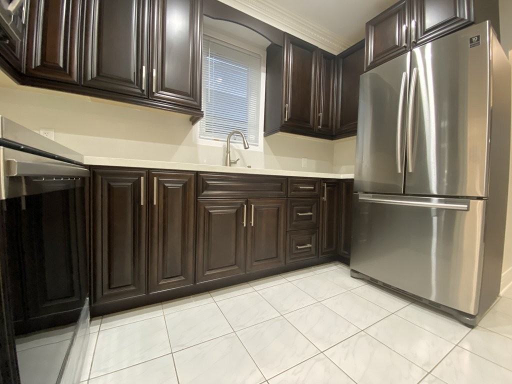 92 Holwood Ave #MAIN - Photo 2 of 26