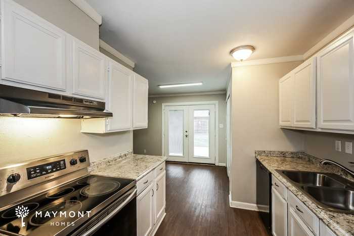 709 Lawndale Dr - Photo 7 of 12