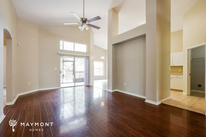 2398 Cory Ct - Photo 4 of 12
