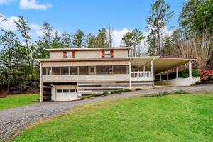 featured image of 356 Lakeshore Cir