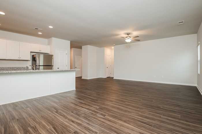 119 Shire Dr - Photo 6 of 11