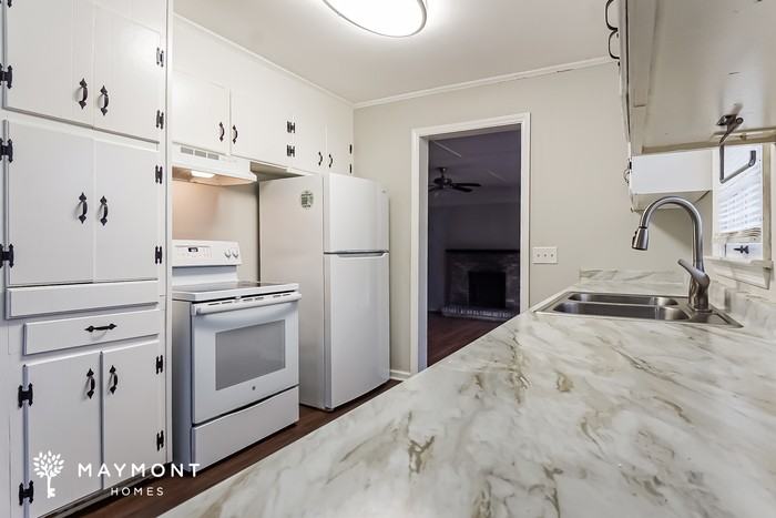 14347 Ashborough Dr - Photo 4 of 12