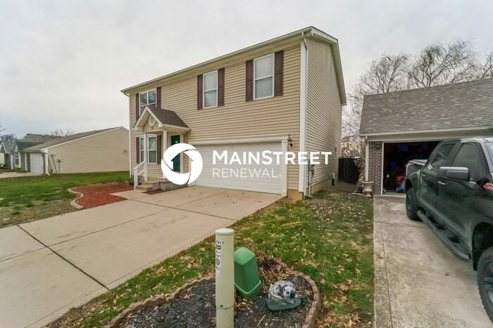 7914 Grandmeadow Ln - Photo 3 of 18