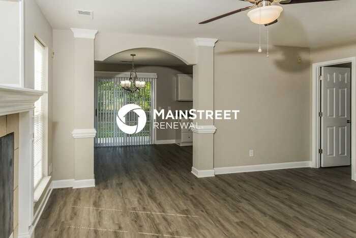 368 Pelling Dr - Photo 4 of 16