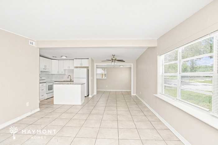 2156 Alemanda Dr - Photo 5 of 17