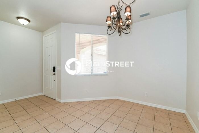 9793 Roundstone Cir - Photo 5 of 17