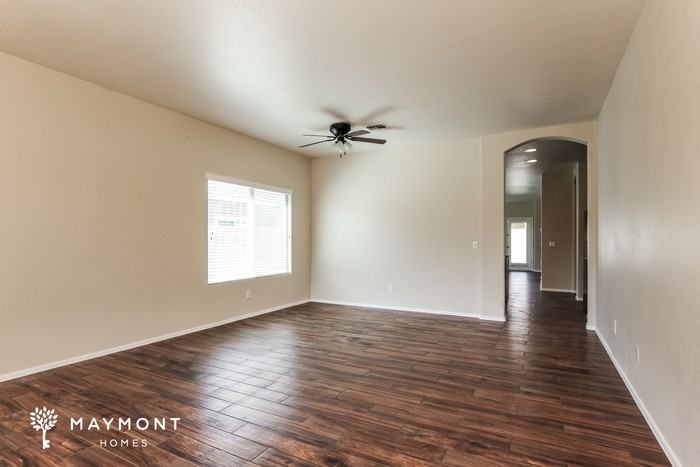13932 N 146th Ct - Photo 4 of 12