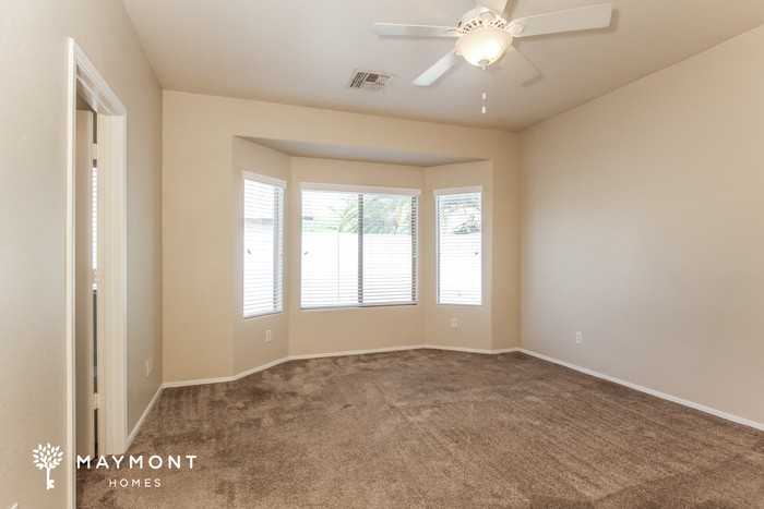 13932 N 146th Ct - Photo 7 of 12