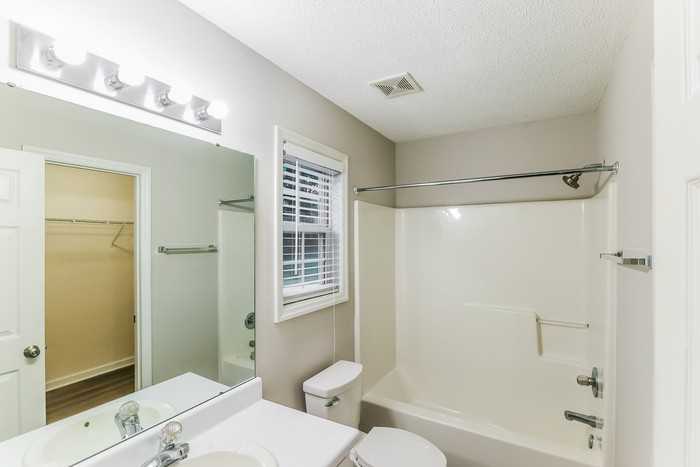 112 Hayloft Ct - Photo 5 of 10
