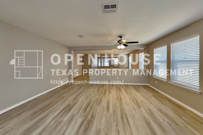 13717 Canyon Ranch Rd - Photo 5 of 20