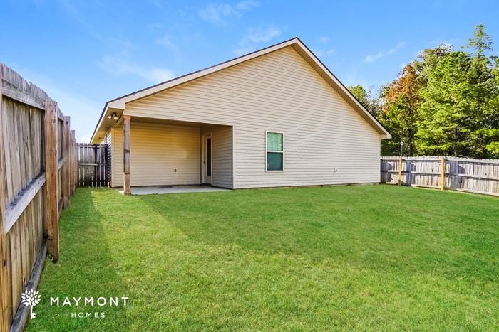 16346 Creek Dr - Photo 3 of 3