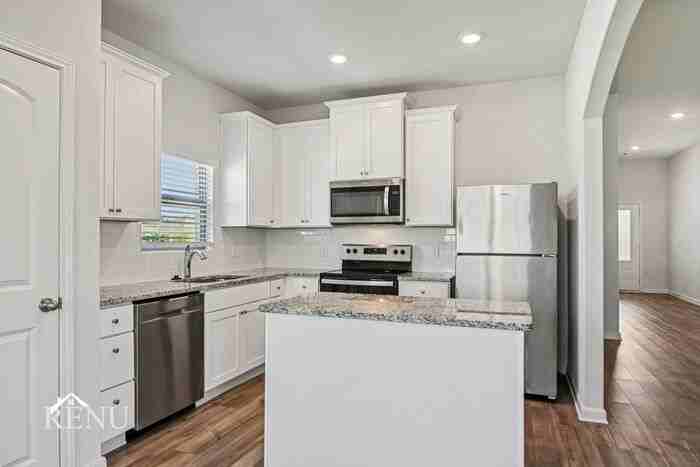 304 Bearman Dr - Photo 6 of 45