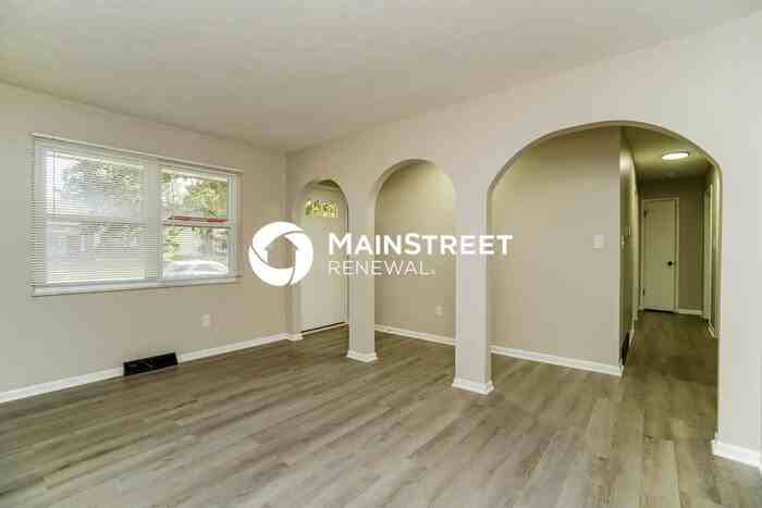 1950 Faymeadow Ave - Photo 2 of 16