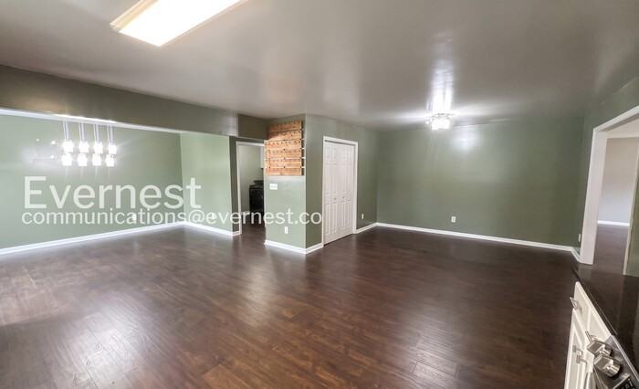 112 Grey Mare St - Photo 5 of 32
