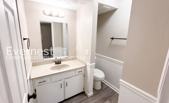 3392 Shadowlawn Dr #A - Photo 6 of 13