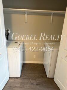 4100 Broadway Ave #B - Photo 7 of 12