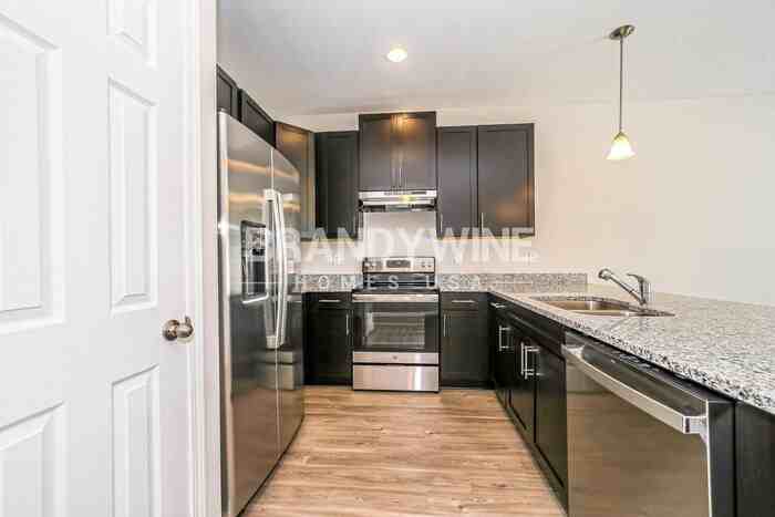 8786 Corporate Square Ct - Photo 4 of 39