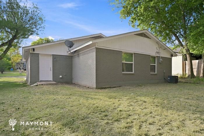 822 Rumfield Rd - Photo 3 of 3