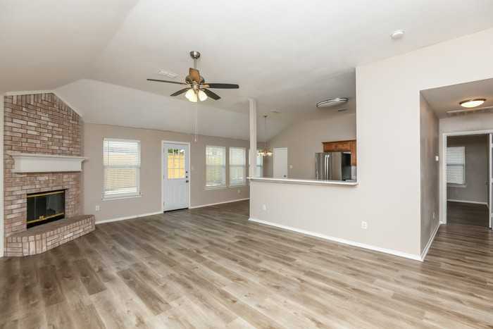 420 Heritage Dr - Photo 3 of 16