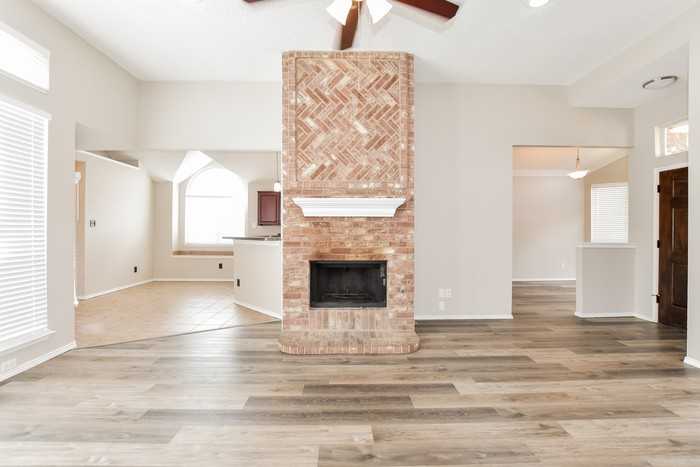 2317 Homestead Dr - Photo 3 of 16