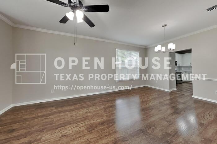 20703 Emerald Spruce Ct - Photo 4 of 21
