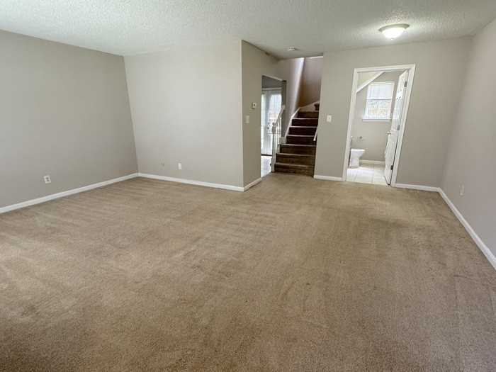 5404 Grand Lake Cres - Photo 3 of 32