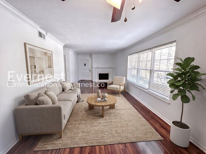 2086 Montreat Cir - Photo 2 of 21