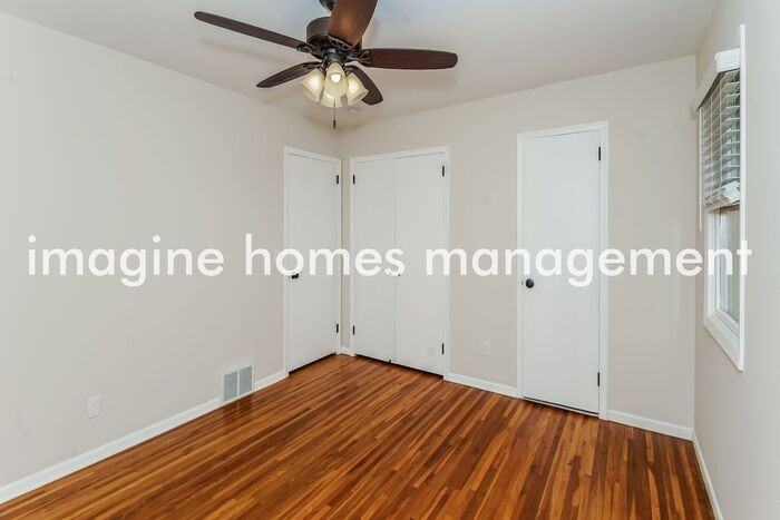 109 105th Ave Ne - Photo 7 of 16