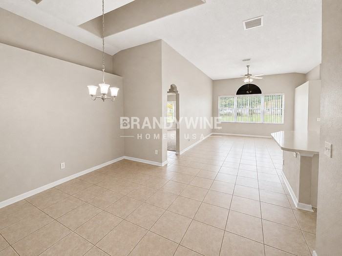 5851 Dorham Pl - Photo 4 of 28