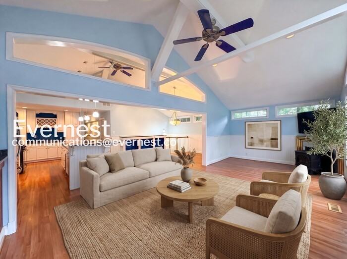 109 Chesapeake Bay Dr - Photo 3 of 42