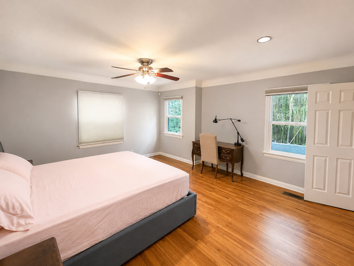 10443 Wilkins Ave - Photo 6 of 34