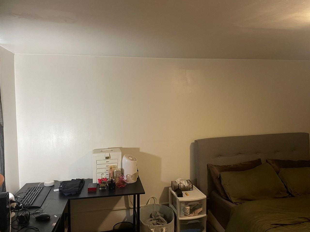 24 Albany Avenue #2 - Photo 4 of 6
