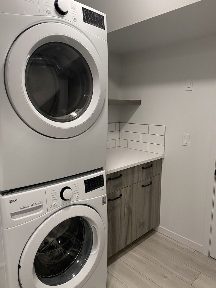 618 Lake Simcoe Close Se - Photo 5 of 22