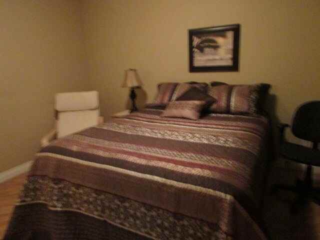 16608 59 St Nw - Photo 5 of 9