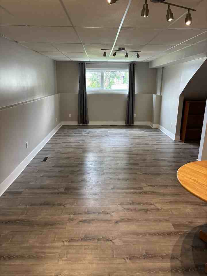 1729 65 St Nw - Photo 4 of 10
